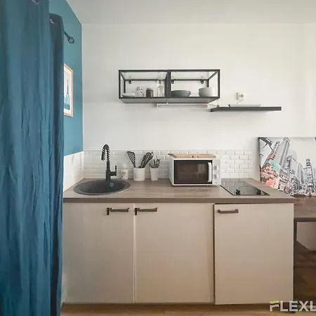 Apartment Cozy In 18